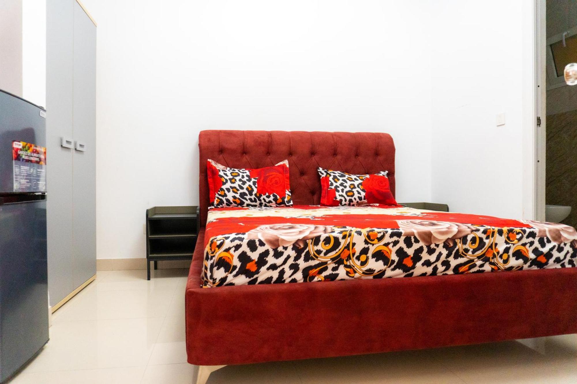 Chambres Meublees Avenue Cheikh Anta Diop Dakar Exterior photo
